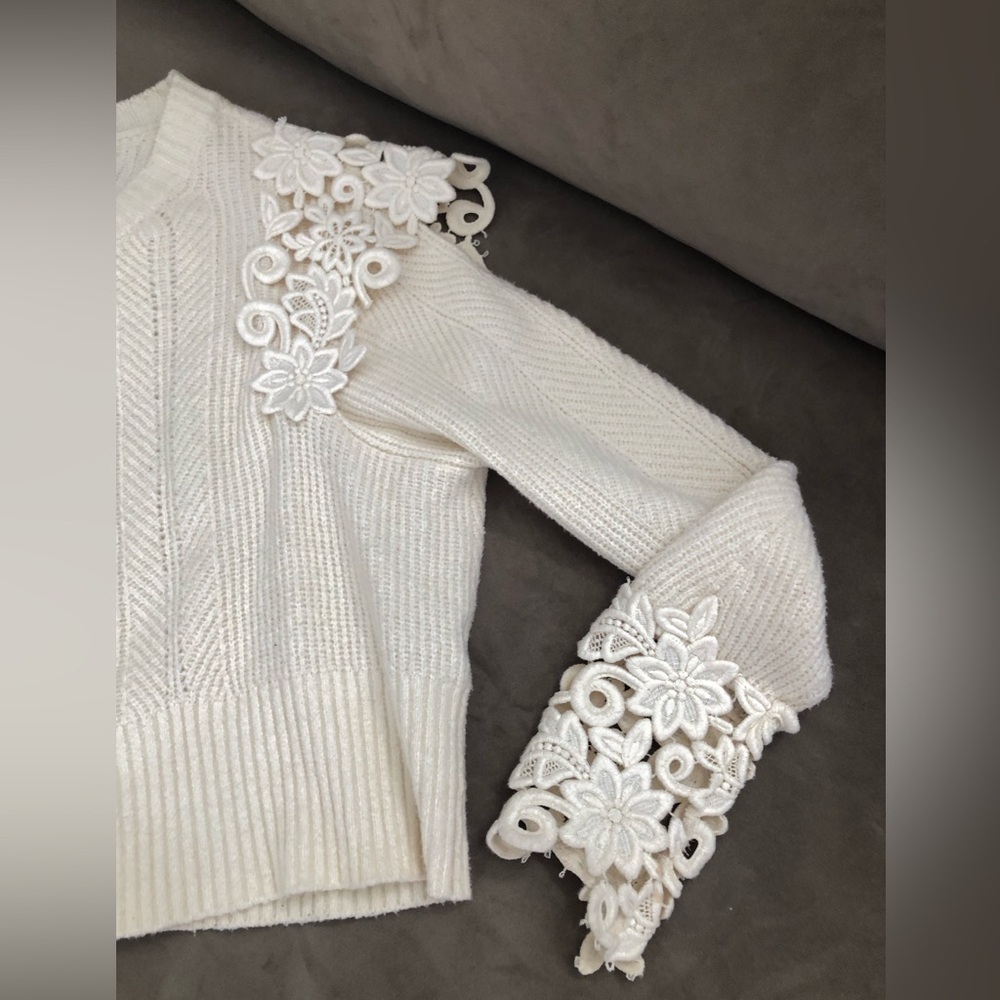 Sea New York Cream Sweater with Lace Details size Large - Picture 5 of 7